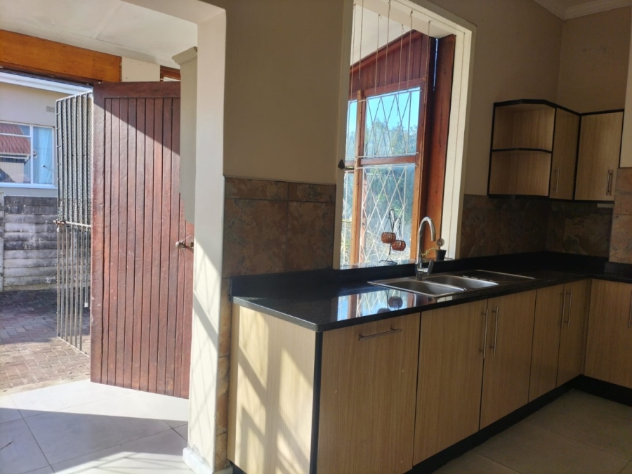 3 Bedroom Property for Sale in Cambridge Eastern Cape